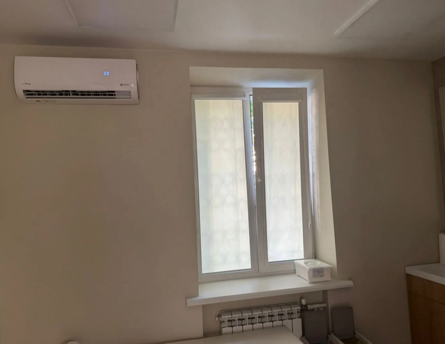Настенный кондиционер Royal Clima в медицинском центре